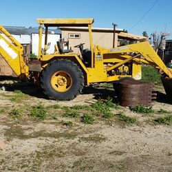 77 john deer tractor w/o backo