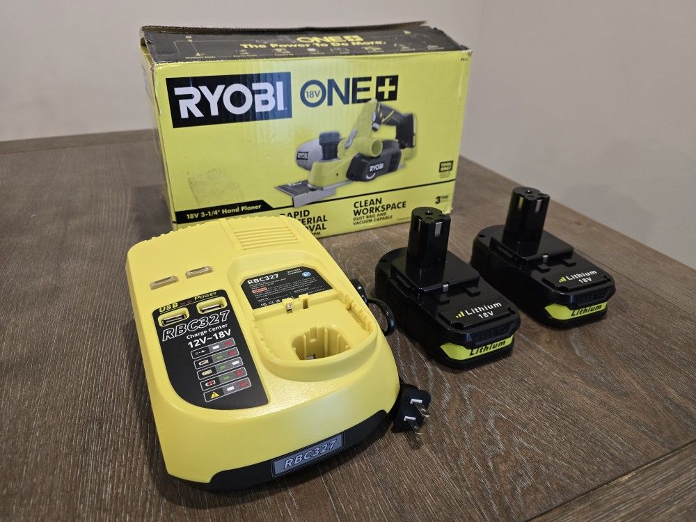 RYOBI Kit de cepilladora inalámbrica de 18 voltios de 3-1/4 pulgadas con batería y cargador ( NEW)