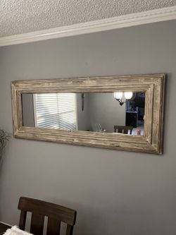 Wall mirror