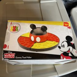 Mickey Gummy Treat Maker