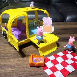 Peppa Pig Picnic Camper Play Set