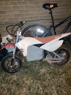 Razor Dirt Bike Electric 