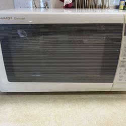 White Sharp Microwave model 330R