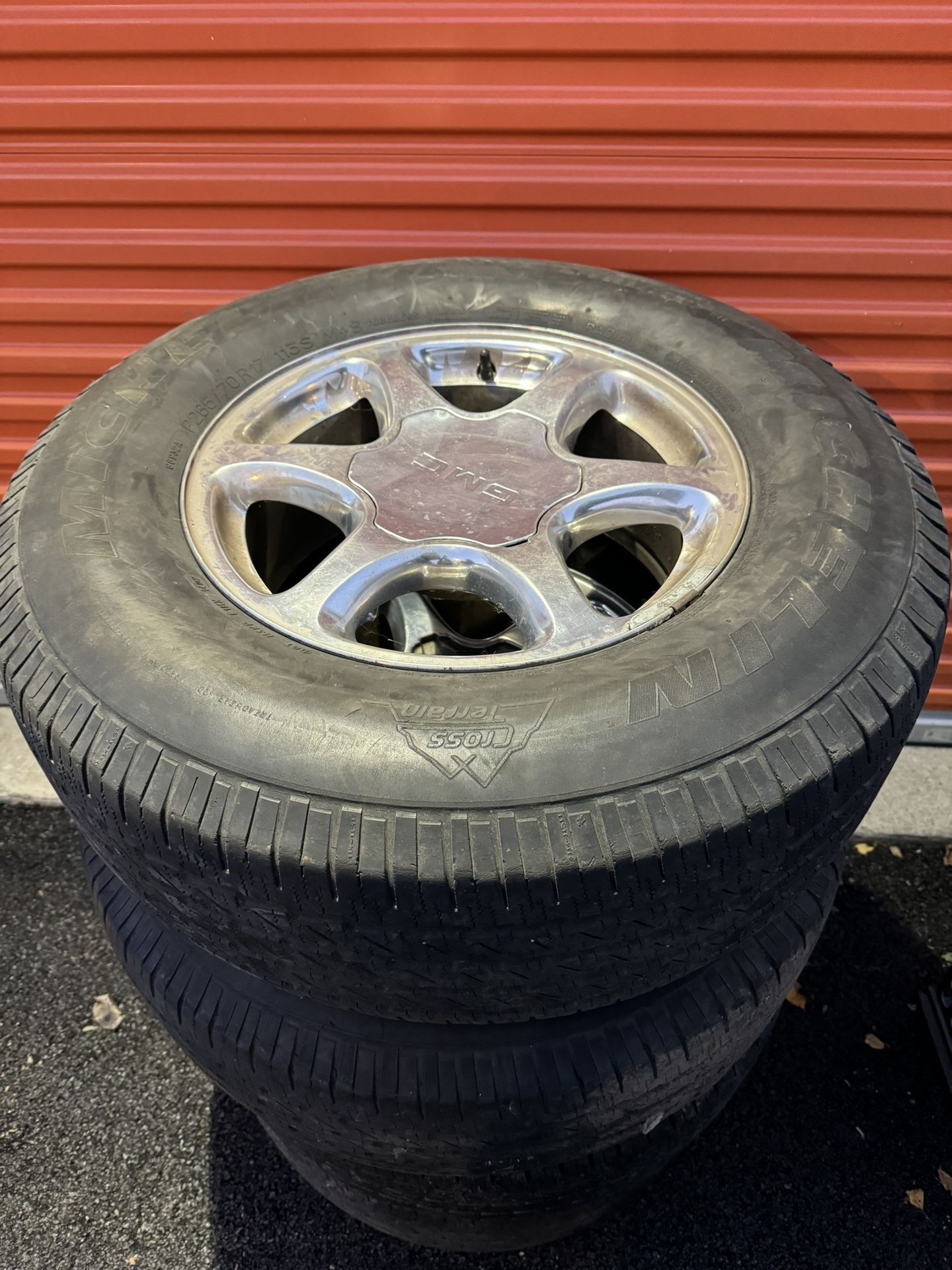 Yukon Denali 17s Wheels for Sale in Chicago, IL OfferUp