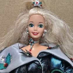 Barbie Happy Holiday @ToyBros 