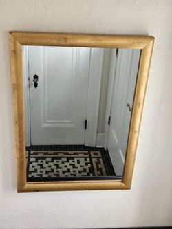 Gold Gilded Giltwood Solid Wood Framed Wall Hanging Accent Mirror