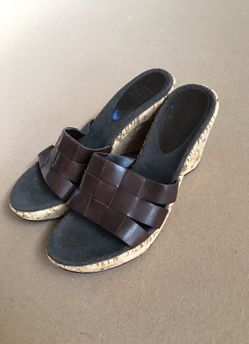 Circa Joan&David wedges size 6.5