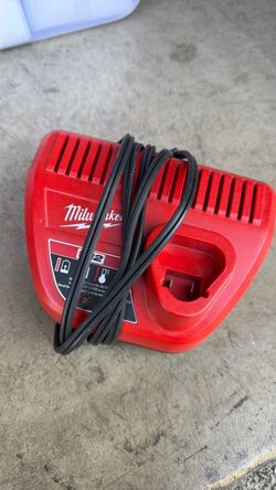 Milwaukee M12 Battery Charger