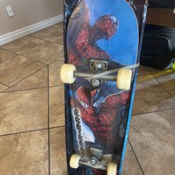 2001 Limited Edition Marvel Spiderman Skateboard