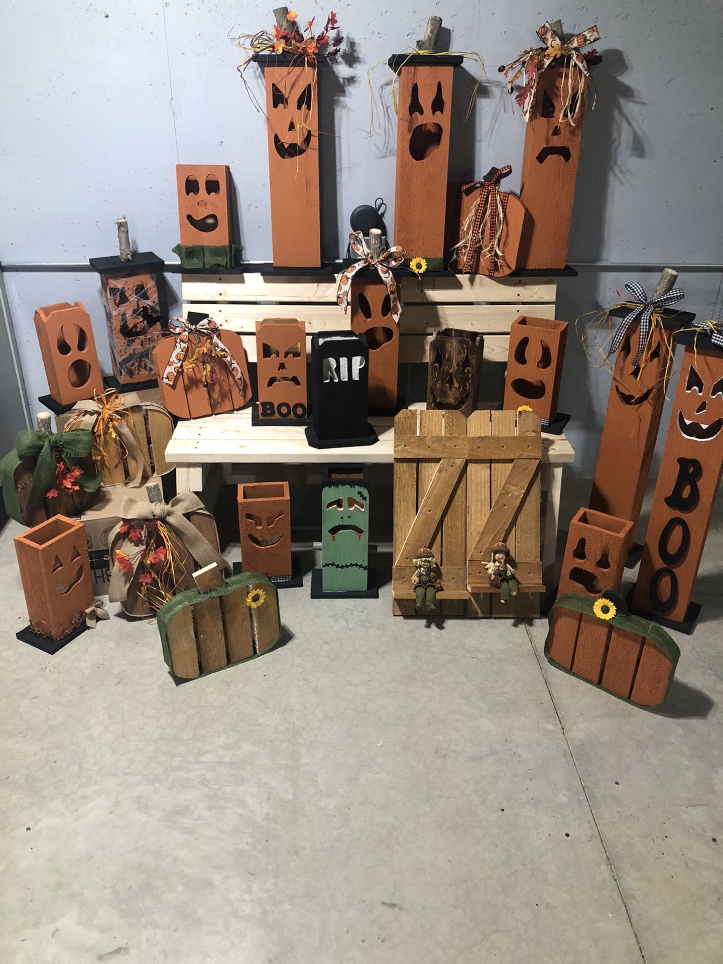 Fall/Halloween decor for sale