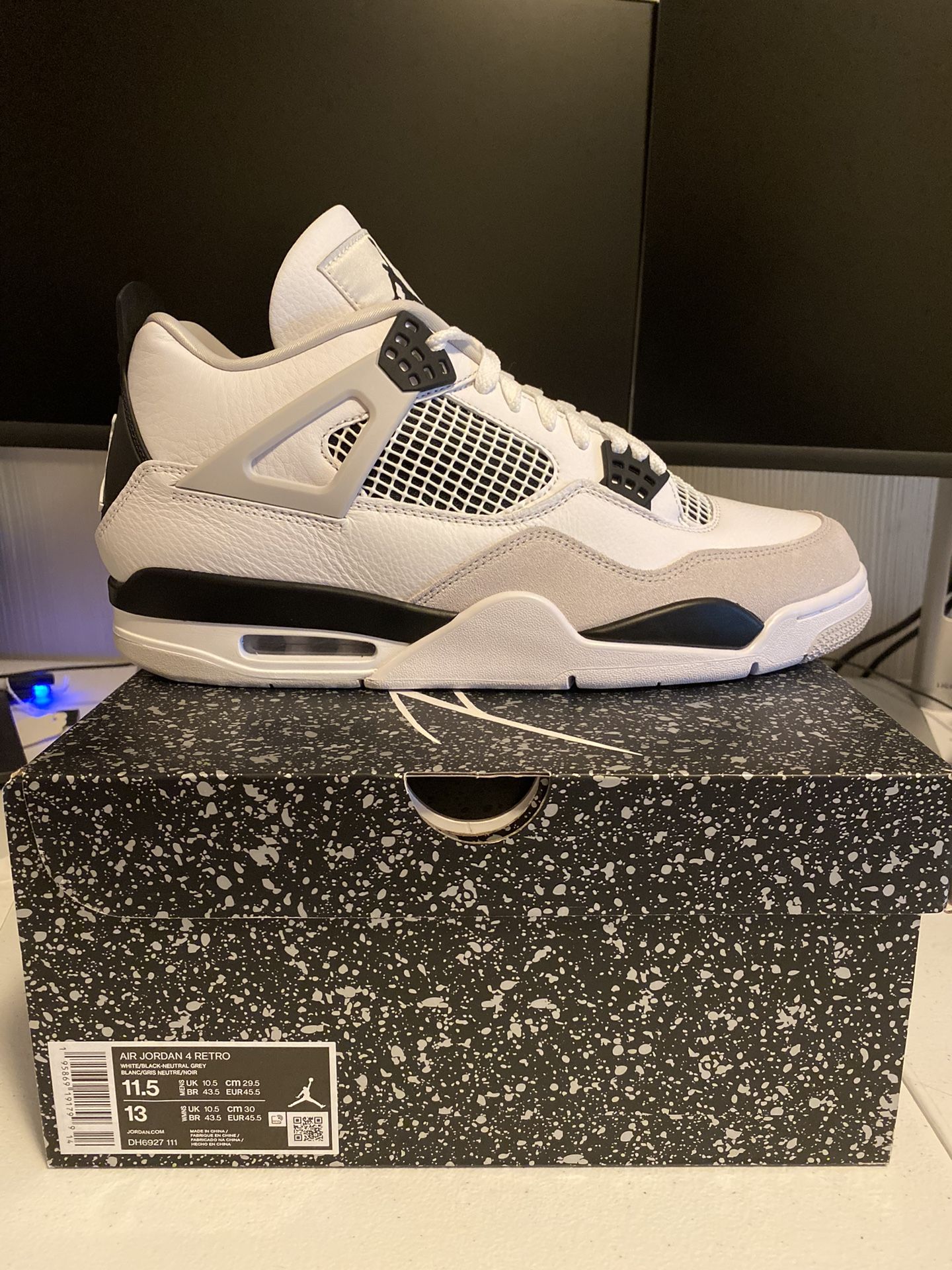Jordan 4 Retro Military Black