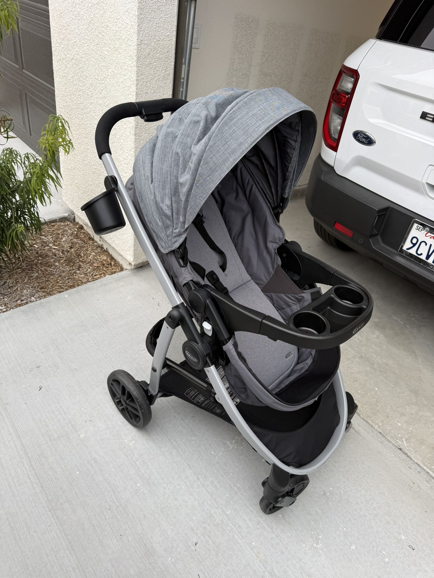 Graco Travel System Stroller, Car Seat + 2 Bases