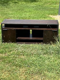 Free entertainment center