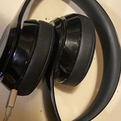 Beats Solo3 Wireless On-Ear Headphones - Apple W1 Headphone Chip, Class 1 Bluetooth, 40 Hours of Listening Time - Gloss Black A1796 I DO ZELLE OR CASH