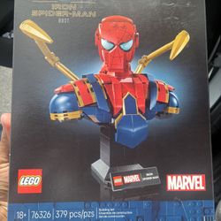 Spiderman Lego Bust NEW!
