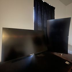 Gaming monitors with mounts
