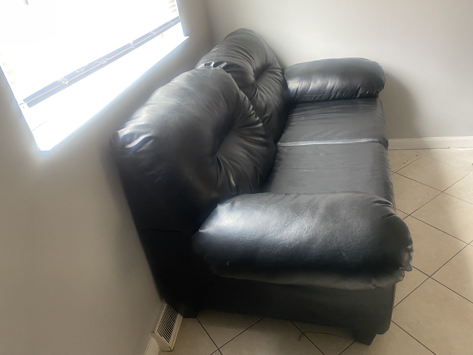 Single Black Leather Couch 