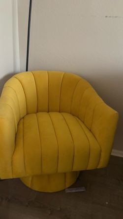 Accent chairs