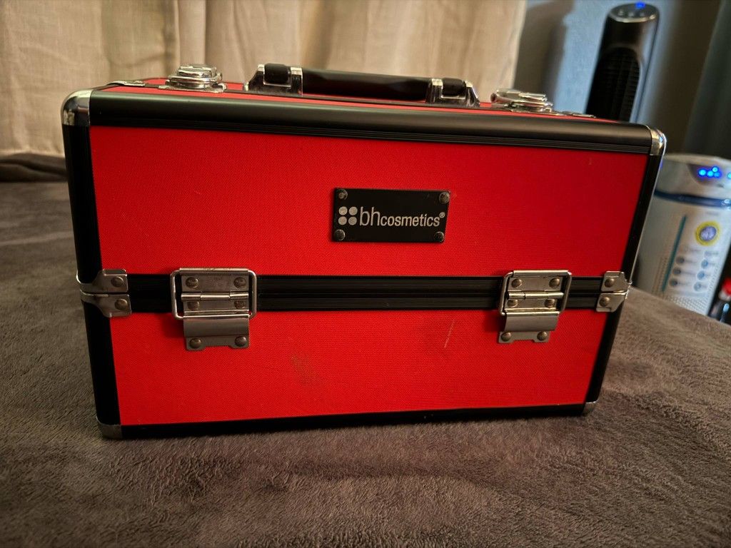 Bh Cosmetics Makeup Train Case