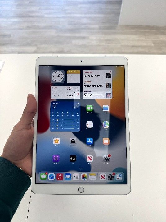 Apple iPad Air 3rd - 90 Days Warranty - Payments Available With $1 Down