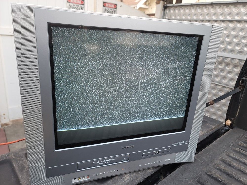 Toshiba 24 Inch CRT TV, DVD, VHS Combo, MW24FP3 No Remote