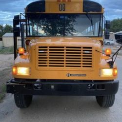 2000 International 3800 Bus 