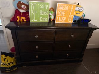 Dresser