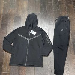 Nike Tech Fleece 