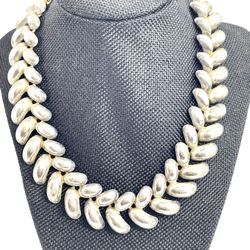 Silver Tone Collar Necklace