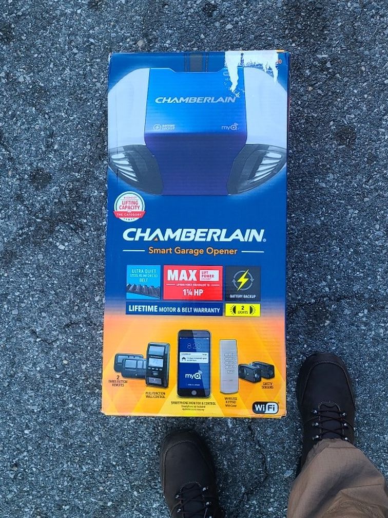 CHAMBERLAIN GARAGE DOOR OPENER