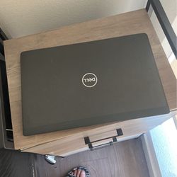 Dell Laptop 7420