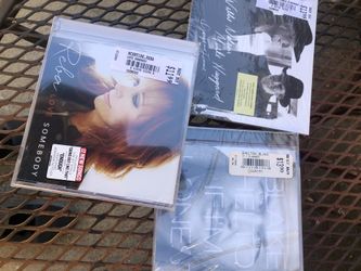 3 brand new country music cds. Black Shelton Reba Macentire Willy Nelson Merle Haggard