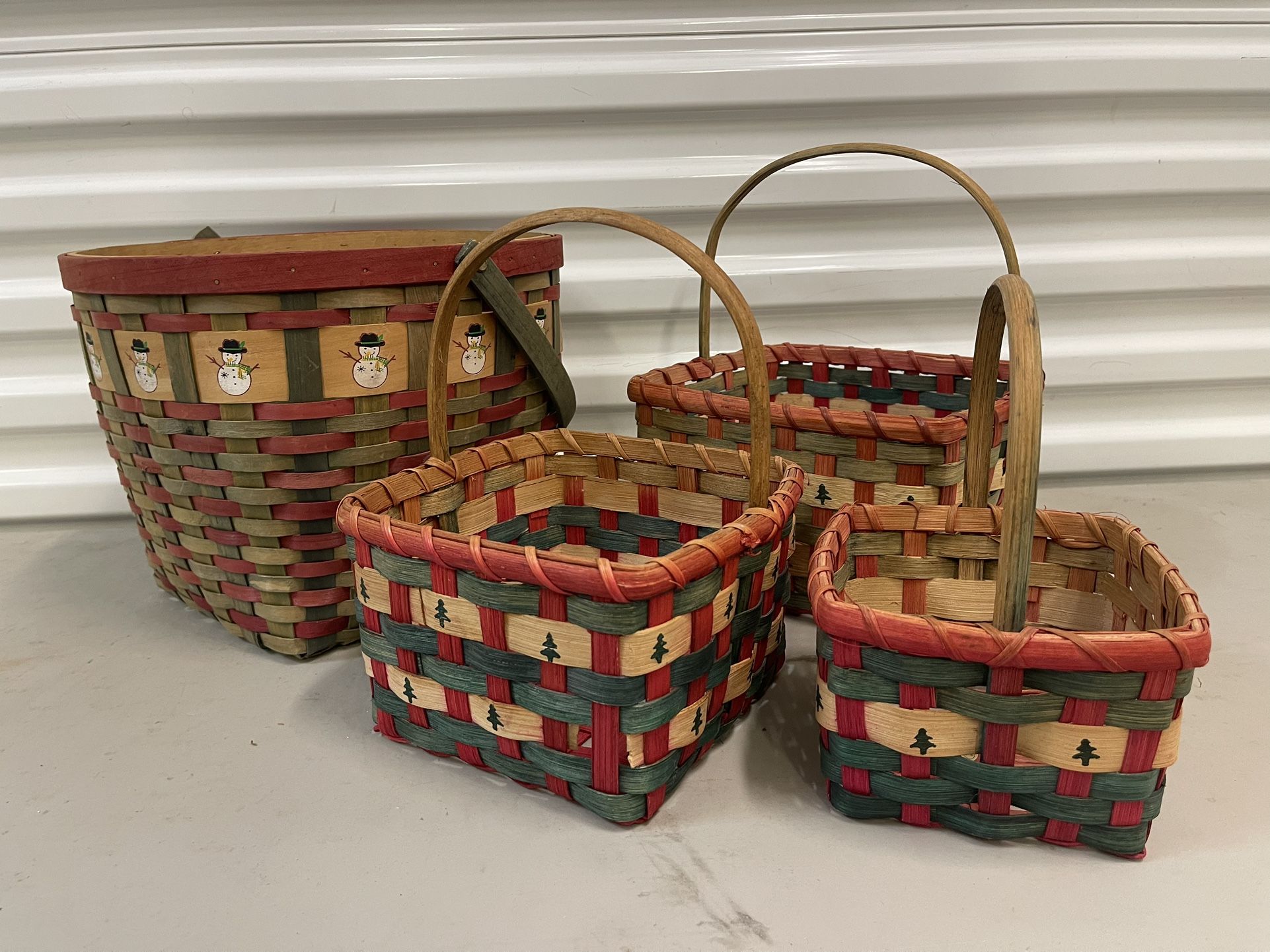 Set Of 4 Holiday Baskets