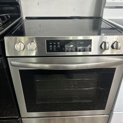Frigidaire Electric Stove 