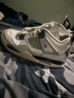Jordan 4s