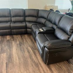 New 3 Recliner  Power Sectional Couch! Includes Free Delivery🚚!