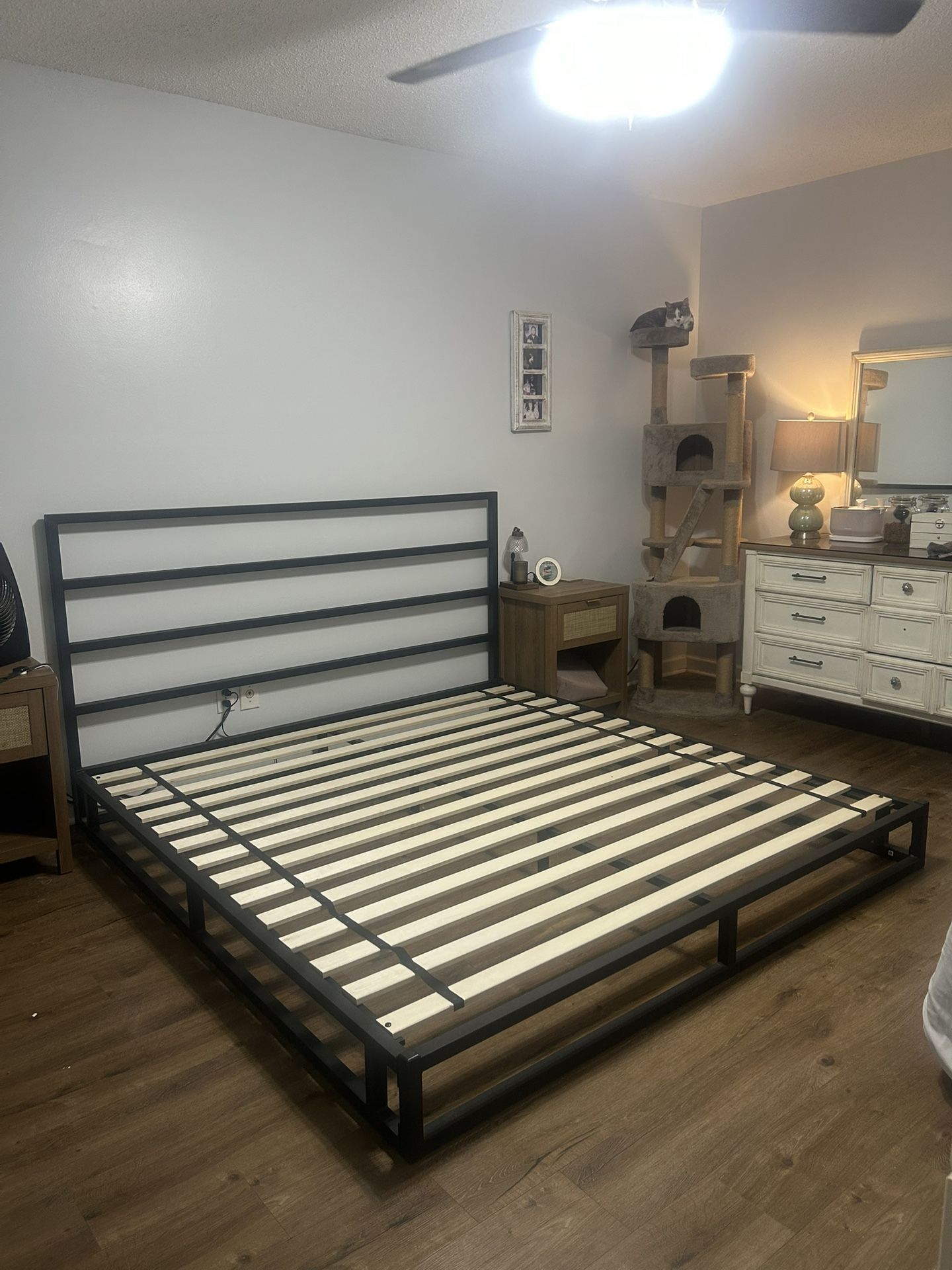 King Sized Black Metal Bed Frame