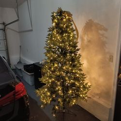 7ft Pre Lit Christmas Tree 