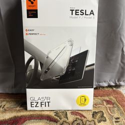 Spigen tempered glass screen protector Tesla model 3/Y