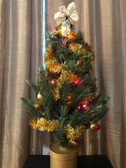Christmas tree 32 inches