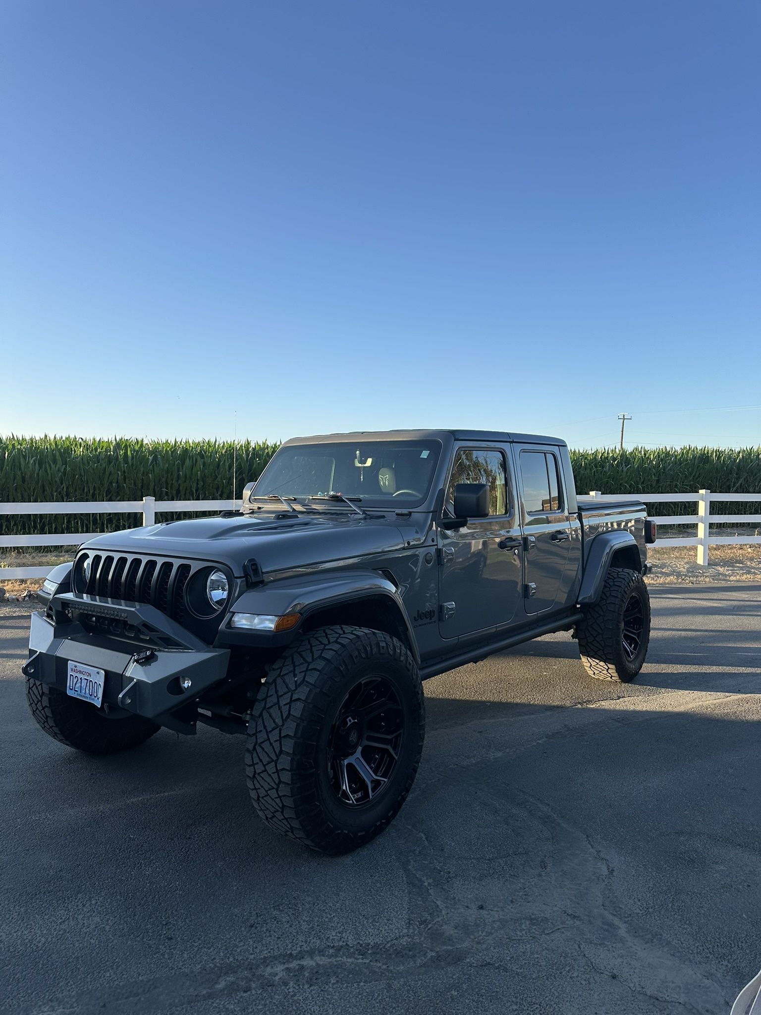 2023 Jeep Gladiator