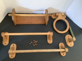 VINTAGE KAMENSTEIN WOODEN TOWEL HOLDERS PLUS COLLECTION