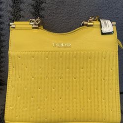 Bolsa De Mano Marca BEBE