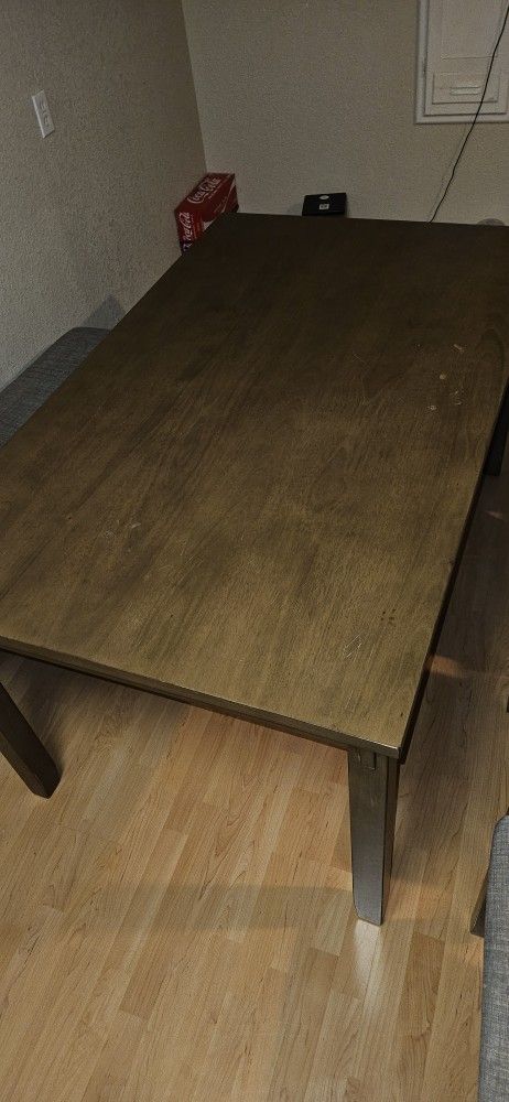 Dinning Table With Bench