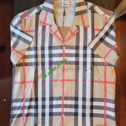 BURBERRY BUTTON UP 