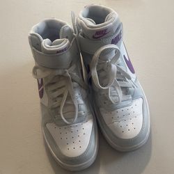Nike Shoes Size 5 