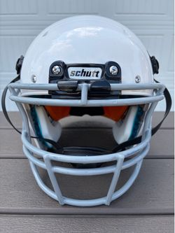 Schutt Football Helmet (youth medium)