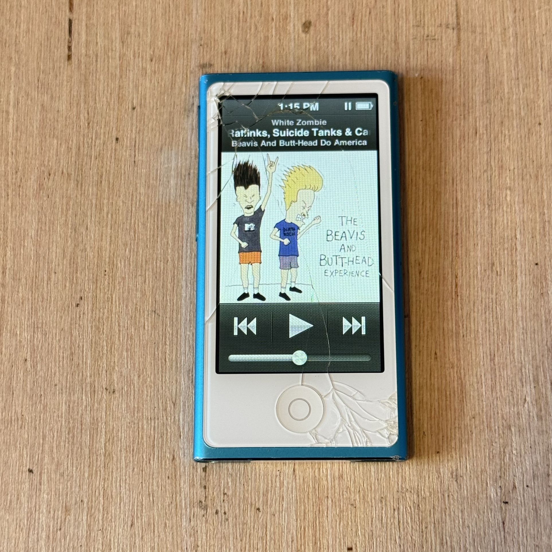 iPod Nano 7thGen Blue 16GB Model:A1446 w/2832 Songs/Charger Tested Good Read Blw