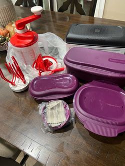 Tupperware bundle