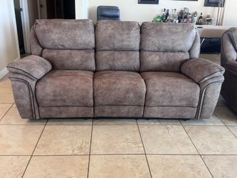 Sofas/ Recliners